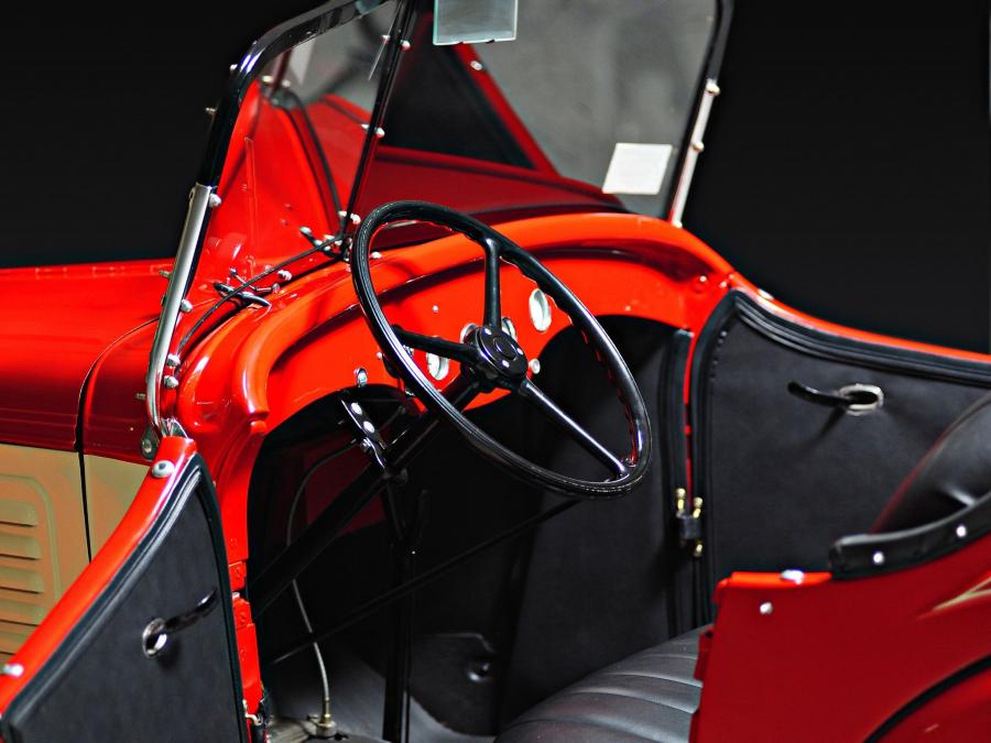 Интерьер American Austin Roadster 1932 года  (фото 12 из 12)